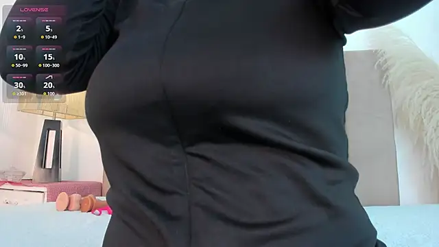 Snapshot of samaara_ chatting on October 22, 1:00 pm samaara  online show from October 22, 1:00 pm