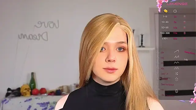  yourFoxy  online show from November 6, 12:39 pm