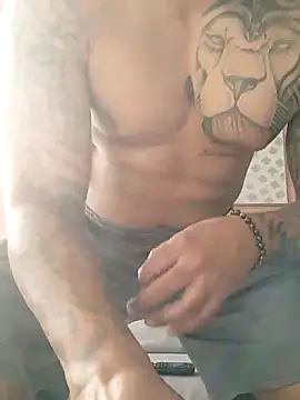 Snapshot of Drake_Smith1 chatting on June 9, 11:44 am Drake Smith1 online show from June 9, 11:44 am