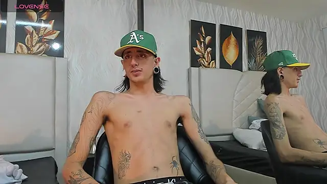 Matthew Dixonn online show from January 31, 1:22 am