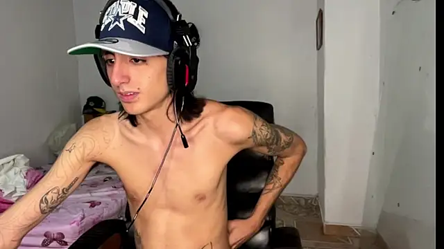 Matthew Dixonn online show from February 7, 4:59 am