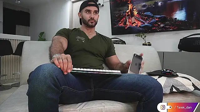 orion1993 online show from March 27, 1:11 am