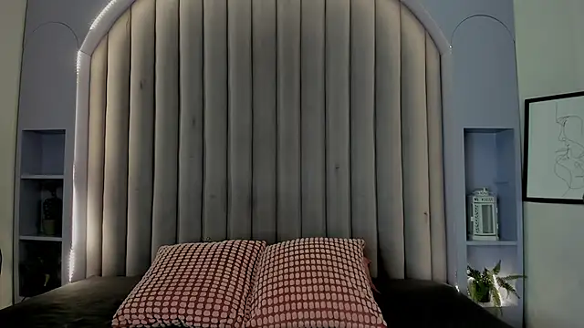 Snapshot of StefanyWilliams_ chatting on December 5, 7:43 pm StefanyWilliams online show from December 5, 7:43 pm