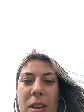 Snapshot of Sweel_Leyva18 chatting on December 6, 8:18 pm Sweel Leyva18 online show from December 6, 8:18 pm