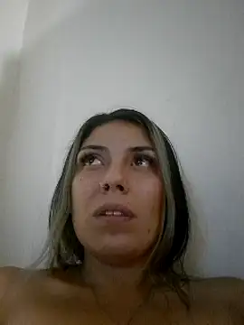 Snapshot of Sweel_Leyva18 chatting on January 23, 3:37 am Sweel Leyva18 online show from January 23, 3:37 am