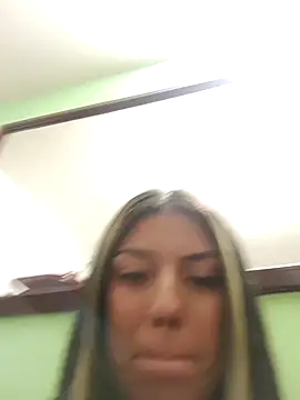 Snapshot of Sweel_Leyva18 chatting on January 26, 6:59 am Sweel Leyva18 online show from January 26, 6:59 am