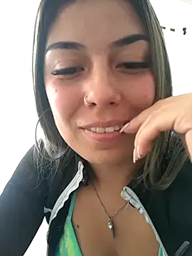Snapshot of Sweel_Leyva18 chatting on February 6, 7:40 pm Sweel Leyva18 online show from February 6, 7:40 pm
