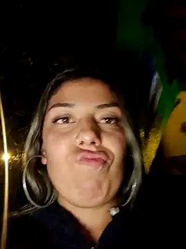 Snapshot of Sweel_Leyva18 chatting on February 13, 12:24 am Sweel Leyva18 online show from February 13, 12:24 am