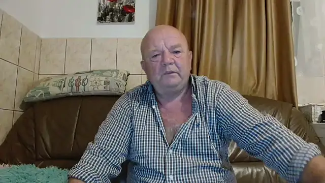 fullballs6 online show from September 19, 2:13 am