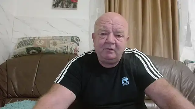 fullballs6 online show from November 10, 3:38 am