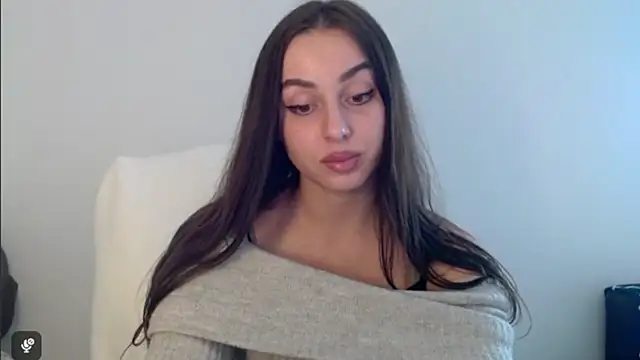 courtneyPerfect online show from May 18, 2:23 pm