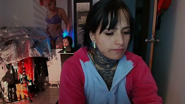 TinnaDawsom online show from February 11, 12:15 am