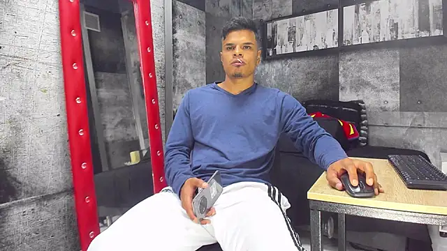 Derek Lustfordx online show from January 11, 11:12 am