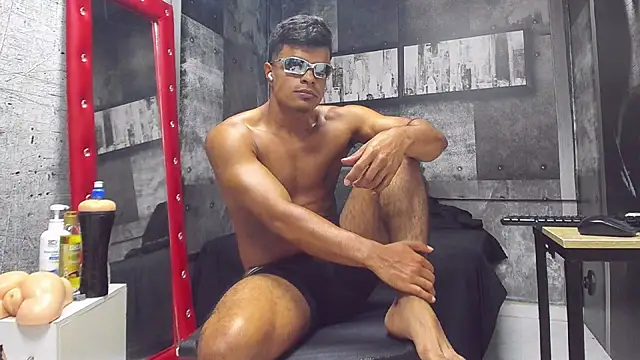 Derek Lustfordx online show from February 21, 5:31 pm