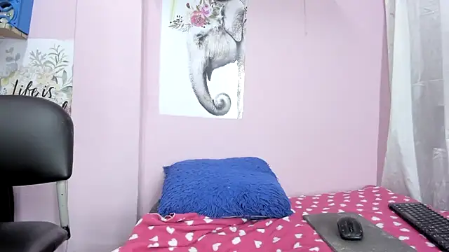 Snapshot of aitanacortes chatting on January 7, 3:54 pm aitanacortes online show from January 7, 3:54 pm