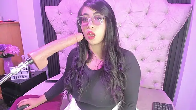 Sexy cristall  online show from February 9, 7:29 pm