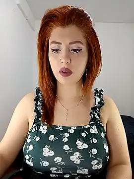 Snapshot of nix_white chatting on December 7, 9:22 pm nix white online show from December 7, 9:22 pm