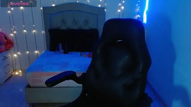 Alison girl20 online show from September 25, 8:34 pm