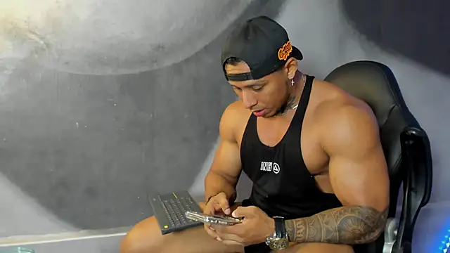 bradley smith online show from January 18, 4:37 am