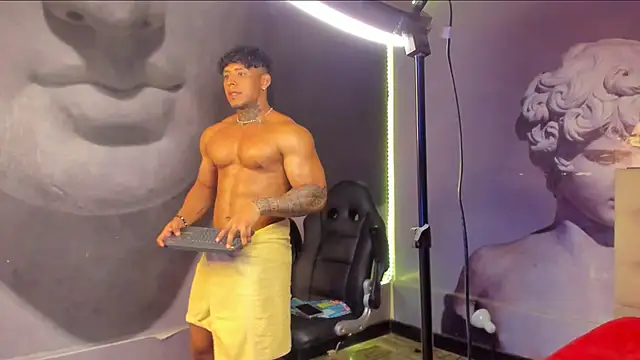 bradley smith online show from February 15, 9:38 am