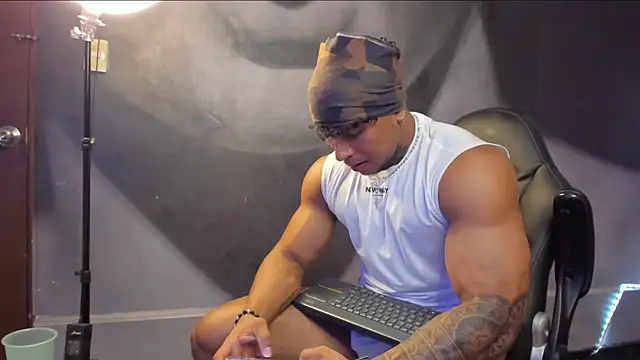 bradley smith online show from February 21, 6:40 am