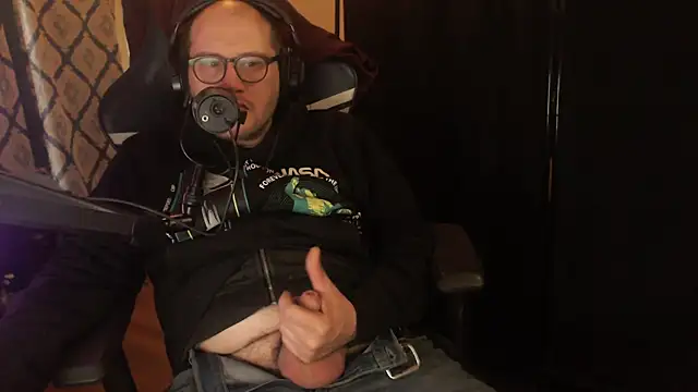 chicostick413 online show from February 18, 6:37 pm