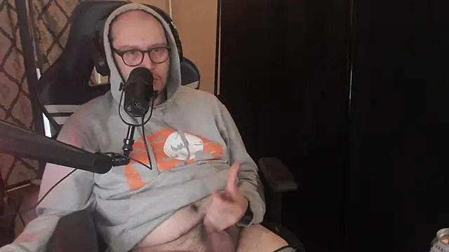 chicostick413 online show from March 19, 1:59 pm