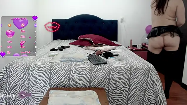 Sanyi hot online show from February 8, 2:58 am