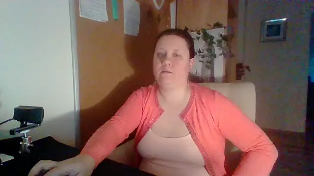 Snapshot of ReifeVenna chatting on January 15, 4:21 pm ReifeVenna online show from January 15, 4:21 pm