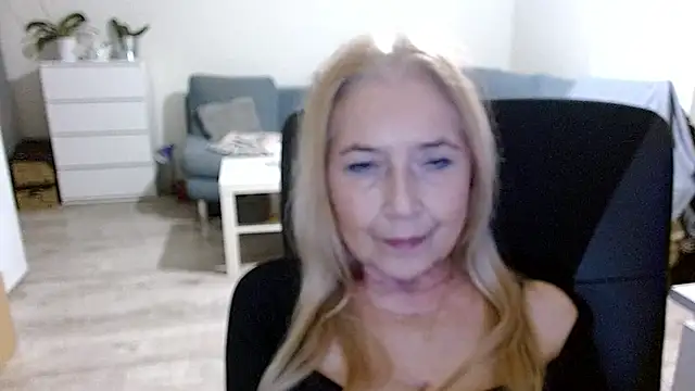 sofia xkiss online show from December 6, 5:44 pm