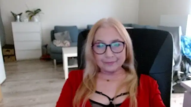 sofia xkiss online show from December 13, 11:02 am