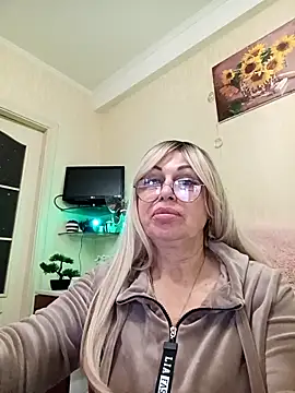 SusieNoreen online show from October 4, 1:03 am