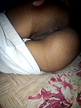 Snapshot of Its_reena_009 chatting on March 14, 10:18 am Its reena 009 online show from March 14, 10:18 am