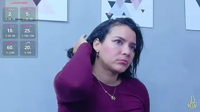 Sluttyandmature online show from May 8, 11:59 am