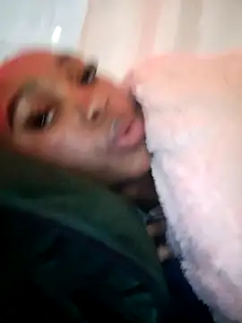 Snapshot of Shria107 chatting on May 14, 6:47 pm Shria107 online show from May 14, 6:47 pm