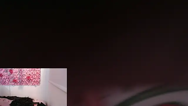 Snapshot of BLONDE_SEXYHOT chatting on December 29, 2:06 am BLONDE SEXYHOT online show from December 29, 2:06 am