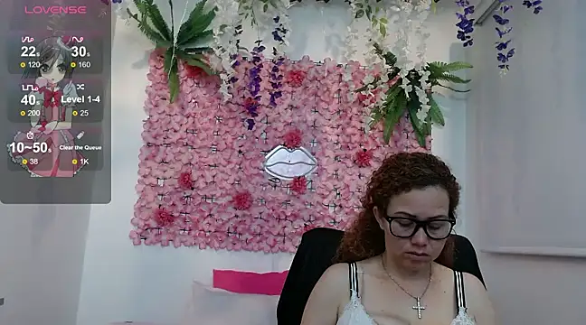 Snapshot of BLONDE_SEXYHOT chatting on February 22, 1:44 am BLONDE SEXYHOT online show from February 22, 1:44 am