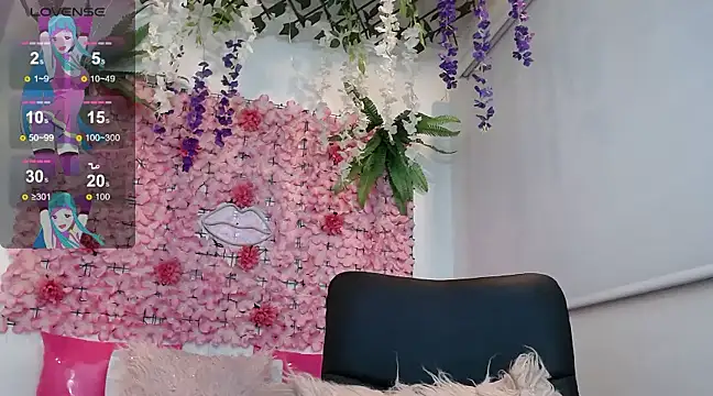 Snapshot of BLONDE_SEXYHOT chatting on March 4, 5:11 am BLONDE SEXYHOT online show from March 4, 5:11 am