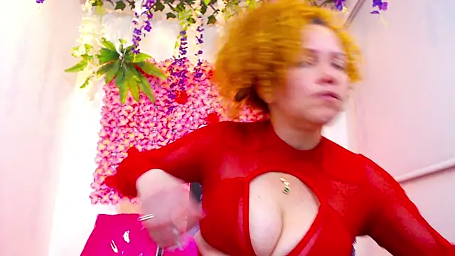 BLONDE SEXYHOT online show from November 15, 1:03 am