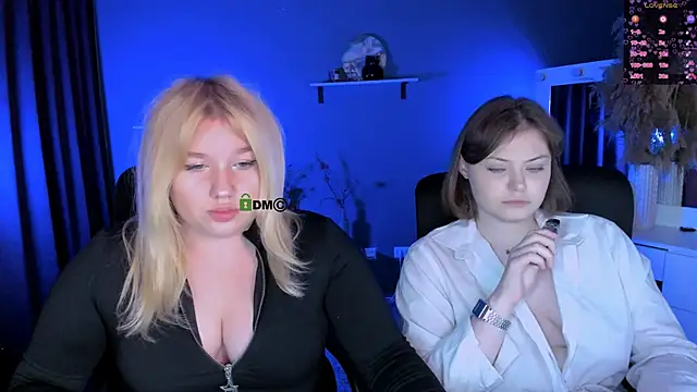 juli kisss online show from September 21, 7:04 pm