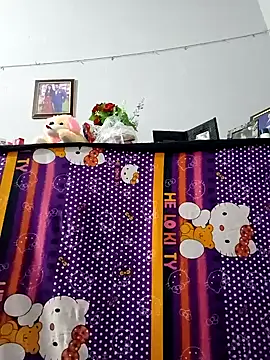 catreena online show from December 6, 7:01 pm