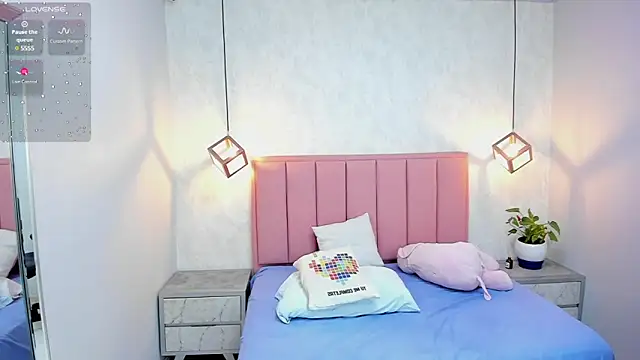 Snapshot of MAILYLOVE1 chatting on March 6, 3:56 pm MAILYLOVE1 online show from March 6, 3:56 pm