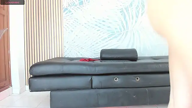 LauraRossi Nova online show from February 11, 5:29 pm