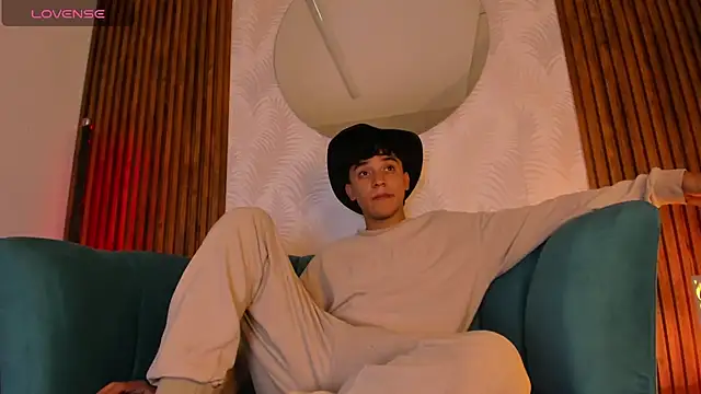 Austin Cardieff online show from January 31, 3:41 am