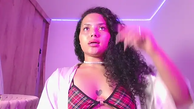 abril ricci online show from October 20, 3:29 am