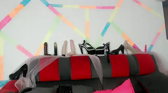 TatiGil online show from December 6, 7:23 pm