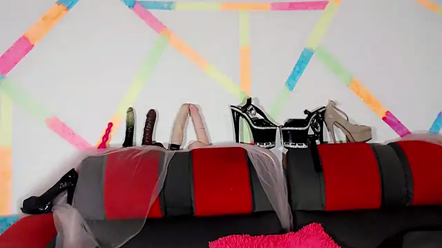 TatiGil online show from December 10, 7:32 pm