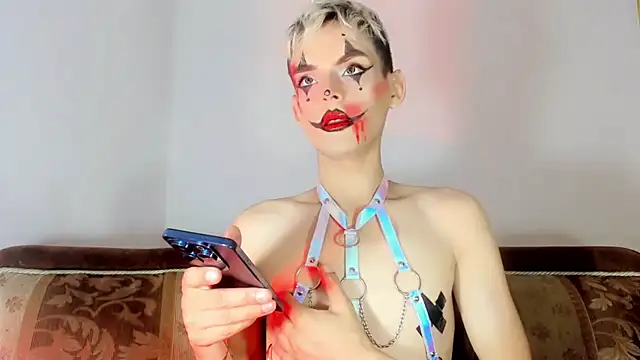 TatiGil online show from October 13, 4:01 am