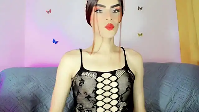 TatiGil online show from May 5, 9:34 pm