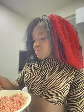 Thyana LS online show from January 21, 1:11 pm